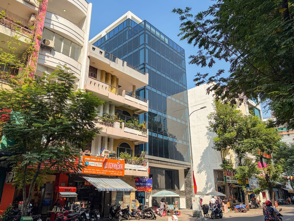 atlas-building-duong-pho-duc-chinh-quan-1-hcmc-office-finder (2)